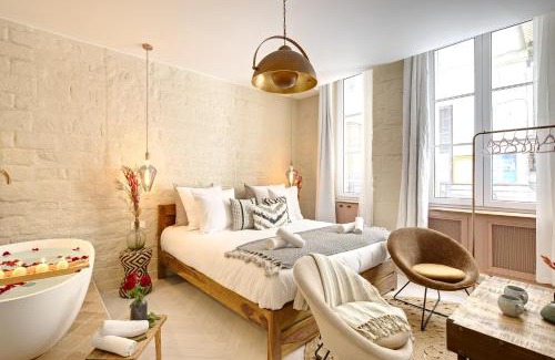 Latin Apartamento | The Charming Luxembourg Garden