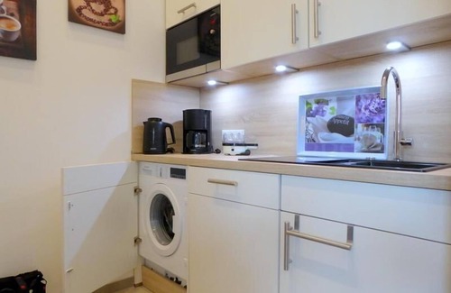 Dangast Apartamento | En el encantador apartamento "Wind & Welle" con balcón orientado al oeste, te sentirás como en casa.