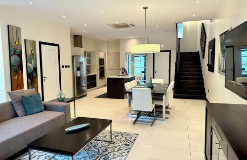 Port of Spain Villa | The Chateau de Chantilly Villa 16