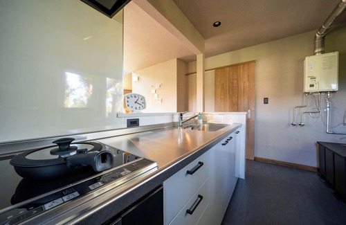 Yoichi Casa | THE CHATEAU
