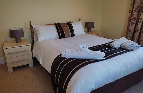 Britford Casa | The Cheesehouse - Seven ensuite bedrooms