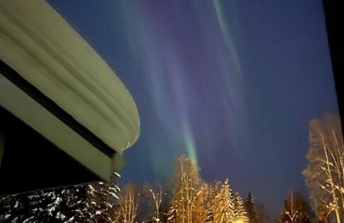 College Casa | The Chena River House River Suite