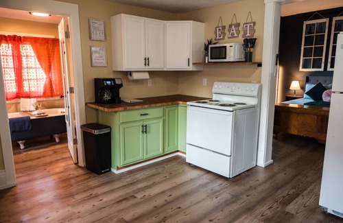 Massillon Casa | The Cherry Grand Main Stay