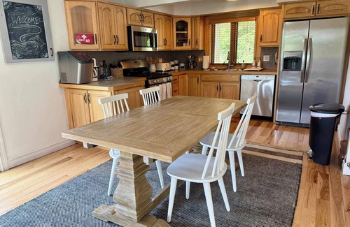 Cedar Casa | The Cherry Hill House