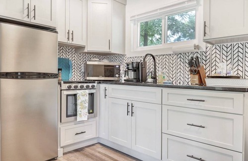 Greenville Casa | The Chestnut 2 BR Tiny House on the Saluda River