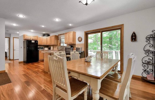 Rockbridge Casa | The Chestnut - Hocking Hills Lakeside Oasis!
