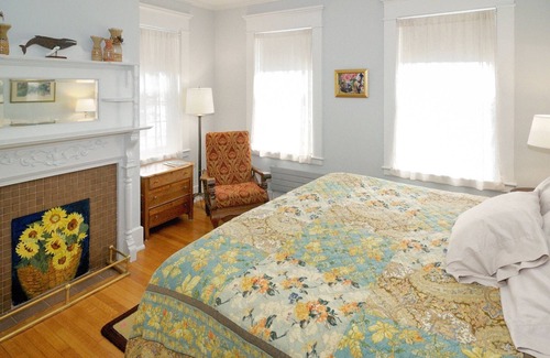 Nantucket Town Casa | The Chestnut House