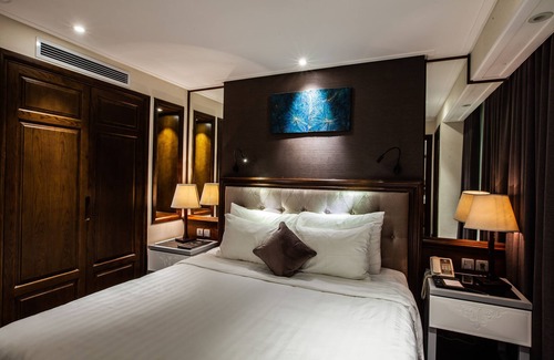 Hang Trong Hotel | The Chi Boutique Hotel