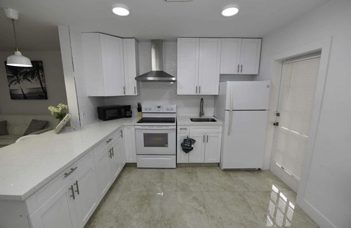 Poinsettia Heights Apartamento | ♚The CHIC Apt♚2BR | Cerca de la playa | Puerto | Aeropuerto | Las Olas
