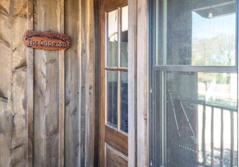 Elm Mott Otro | The Chickadee Treehouse 15MIN to Magnolia Baylor