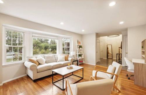 Cherry Hill Casa | The Chill Pad Deluxe in Cherry Hill