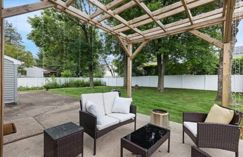 Cherry Hill Casa | The Chill Pad Deluxe in Cherry Hill