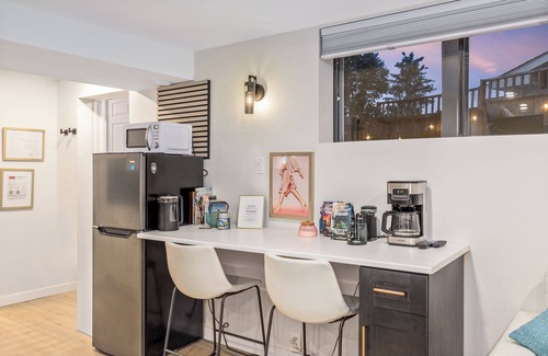 Northwest Calgary Casa | The Chimney (Studio w/Gigantic Outdoor Fireplace)