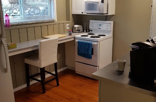 Central Okanagan Cama Y Desayuno | The Chirping Cricket Bed & Breakfast
