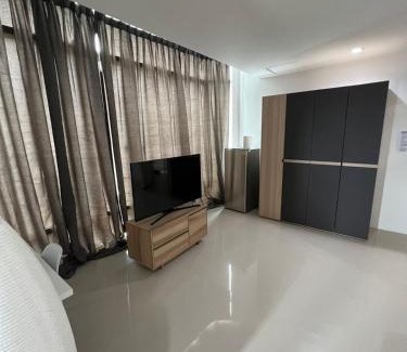 Nai Harn Apartamento | The CHU cafe/guesthouse