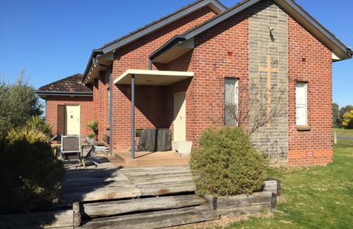 Yerong Creek Casa | The Church Retreat