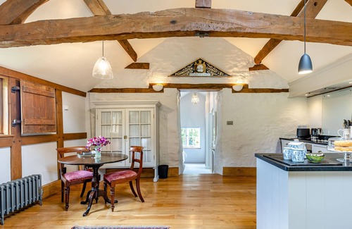 Hereford Cabaña | EL MOLINO DE SIDRA, romántica en Westhope, Herefordshire, Ref 11799
