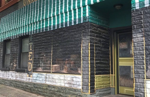 Pendleton Condominio | The Cigar Store