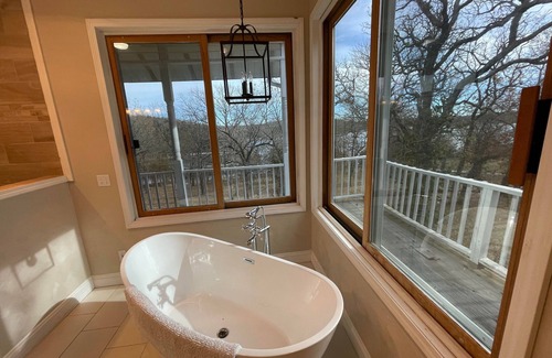 Eagle Rock Casa | The Cimarron Lake House on Table Rock Lake!