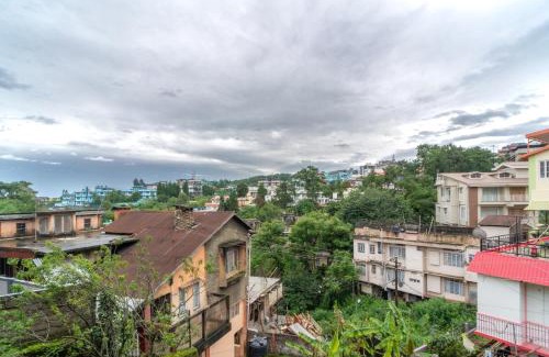 Shillong Cabina | The Cinnamon Tree - by Timberwolves