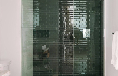 Downtown Hollywood Hotel | The Circ Hotel Hollywood, Sonder by Marriott Bonvoy