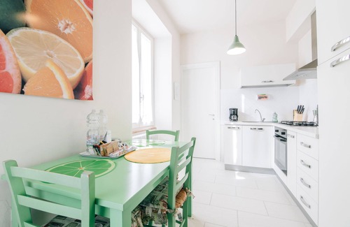 Uzzano Apartamento | El pueblo de Citrus - Bergamota