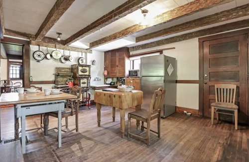 Old North Columbus Casa | The City Cabin - Unique and Historic!