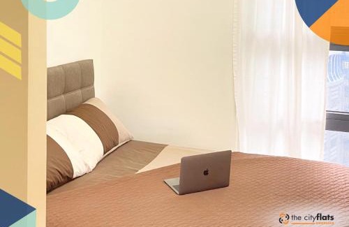 Legazpi Village Hostal | The City Flats Amorsolo