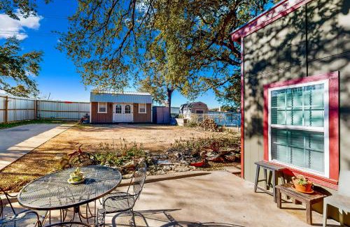 Dawson Casa | The City Perch