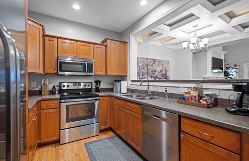 Covington Condominio | The City Staycation Condo - Downtown Cincy Views