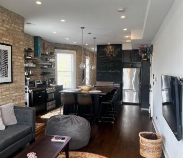Rogers Park Apartamento | The Clark
