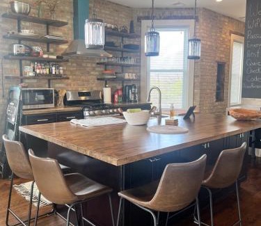 Rogers Park Apartamento | The Clark