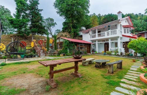 Kaul Villa | The Clay House, Mukteshwar by Ebony Stays |Cosy 2BHK Villa with Himalayan Views