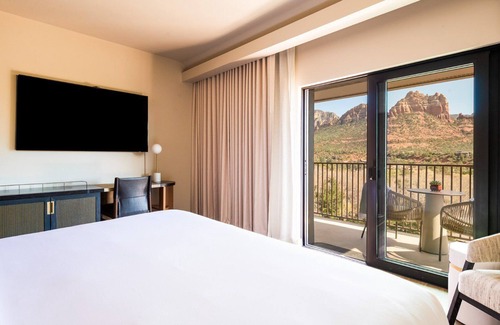 Uptown Sedona Hotel | The Cliffs