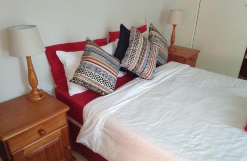 Die Hoewes Cama Y Desayuno | The Clifton Room's