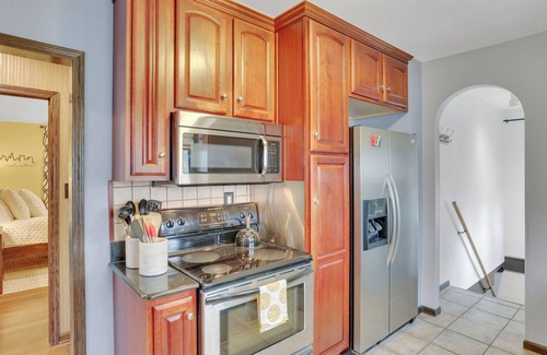 Central Clintonville Casa | The Clintonville Casita | Walkable & Inspiring