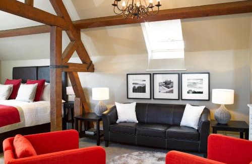 Bromfield Hotel | The Clive Arms