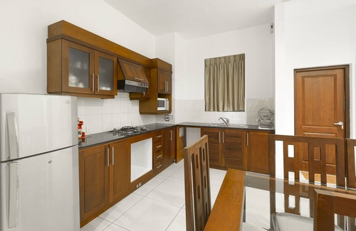 Wellawatta North Apartamento | The Clover es un hermoso apartamento con dos dormitorios y baños.