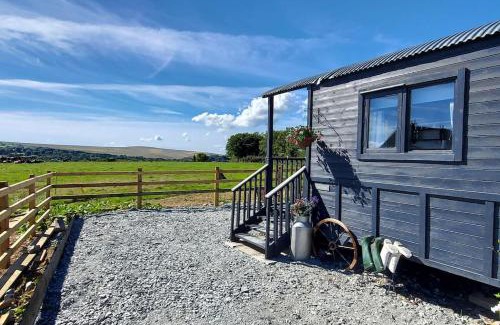 Lydford Casa | The Cloves Farm Shepherd’s Hut
