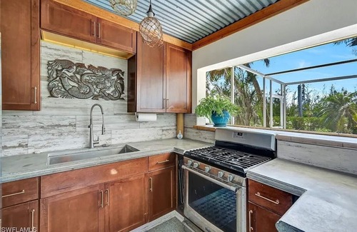 Pineland Casa | The Clubhouse - Fish, Bike and Relax in this spacious Home with a Hot Tub