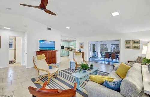 Pineland Casa | The Clubhouse - Fish, Bike and Relax in this spacious Home with a Hot Tub
