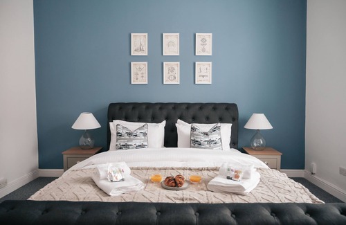 Greenock Apartamento | The Clyde Coast Apartment - Stylish & Luxury Stay