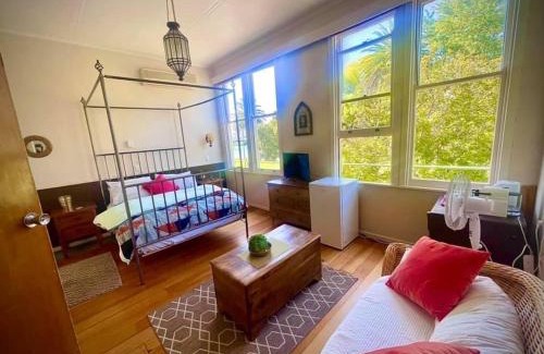 Wairoa Casa | The Clyde Hotel