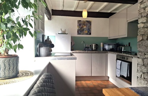 Meathop Cabaña | THE COACH HOUSE AT BRACKENTHWAITE FARM, pet friendly in Arnside