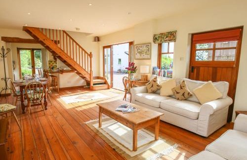 Exmouth Casa | The Coach House