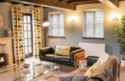 Clows Top Cabaña | The Coach House, FAR FOREST, WORCESTERSHIRE