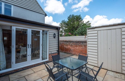 Hadleigh Casa | The Coach House - Tres Habitaciones Casa, Capacidad 6