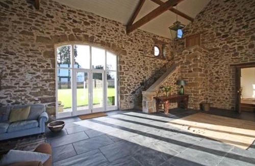 Flintshire Casa | The Coach House, Wrexham Road