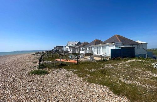 Pevensey Casa | The Coastal Crab - Family-Friendly Three-Bed Beach House in Pevensey
