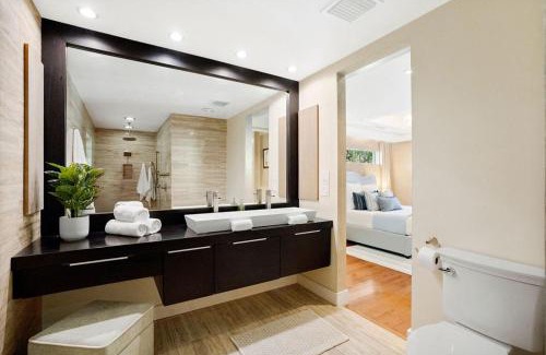 Palm Beach Shores Casa | The Coastal Duo Escape